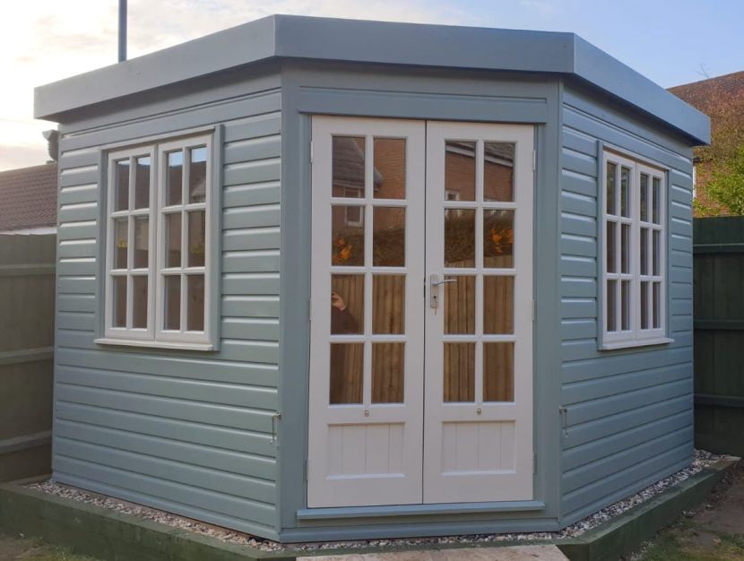 Cambridge Corner Studio 10ft x 10ft (3.0m x 3.0m) with Georgian style double glazed windows and doors & paint finish