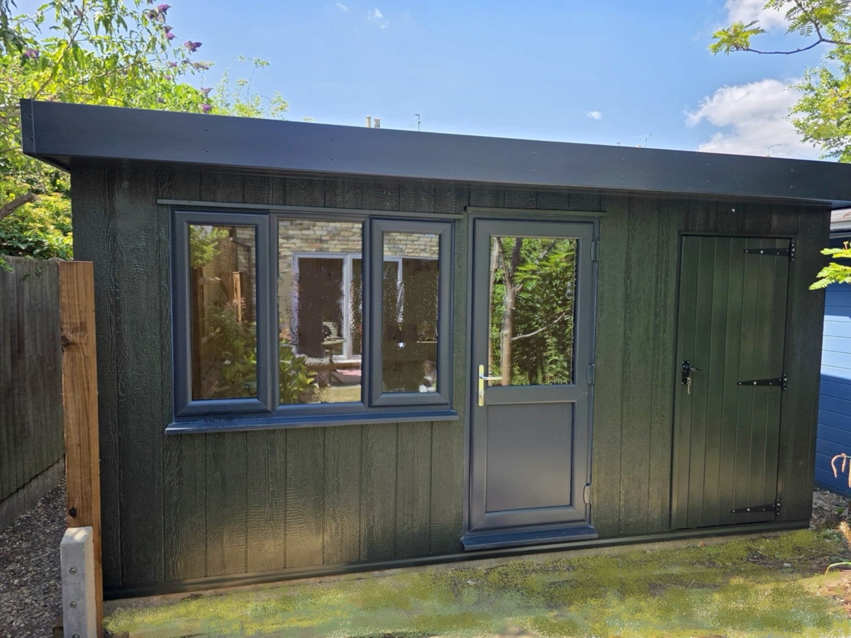 Cambridge Office Plus 15ft x 10ft (4.5m x 3.0m) in dark green with integral shed