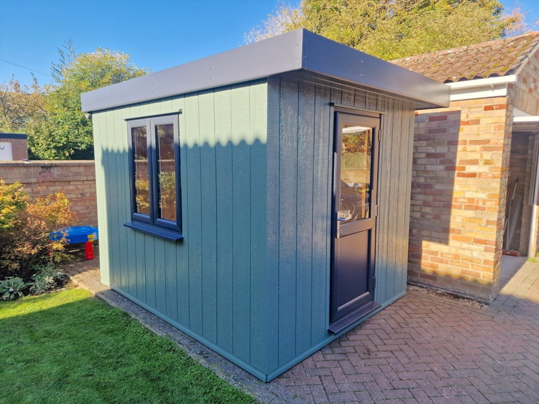 Cambridge Office Plus 8ft x 10ft (2.4m x 3.0m)