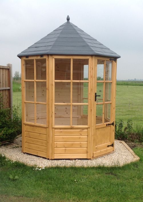 6ft x 6ft (1.8m x 1.8m). Standard Georgian design & Sadolin finish